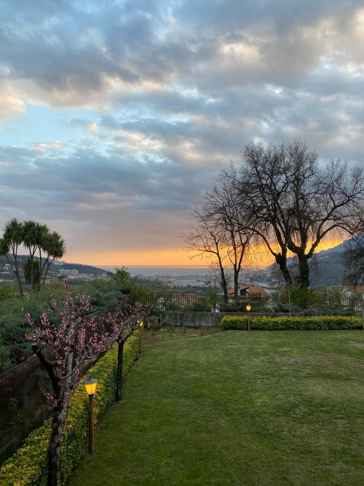 B&B La Rosa Salerno Exteriér fotografie